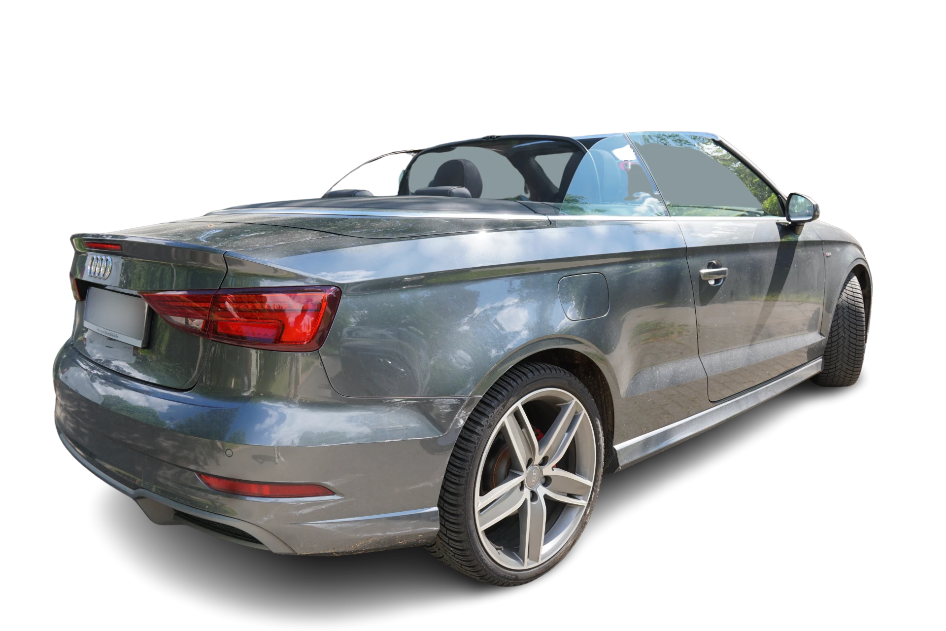 Freigestellter Audi mit sichtbarem Marken-Emblem – Kfz-Gutachter für Audi in Berlin